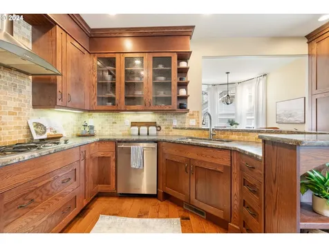 3823 Se Salmon Street Portland OR 97214