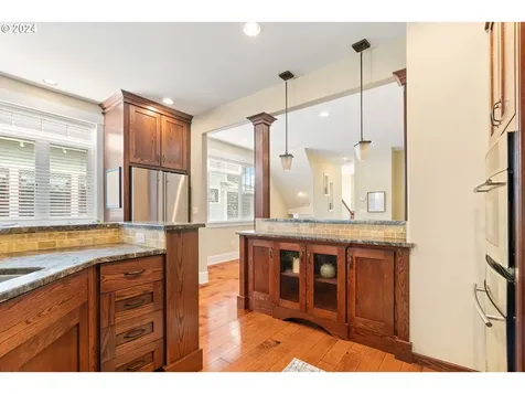 3823 Se Salmon Street Portland OR 97214