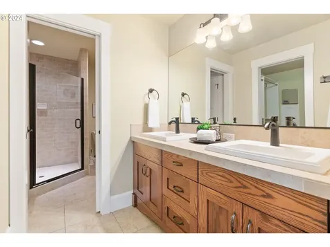 3823 Se Salmon Street Portland OR 97214