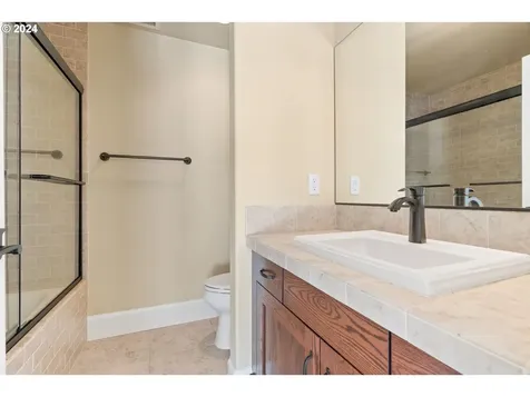 3823 Se Salmon Street Portland OR 97214