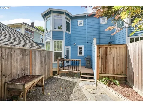 3823 Se Salmon Street Portland OR 97214