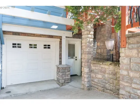 3823 Se Salmon Street Portland OR 97214