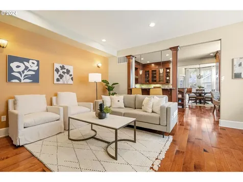 3823 Se Salmon Street Portland OR 97214
