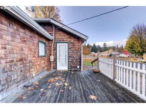 214 Jackson Street Ryderwood WA 98581