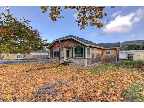 214 Jackson Street Ryderwood WA 98581