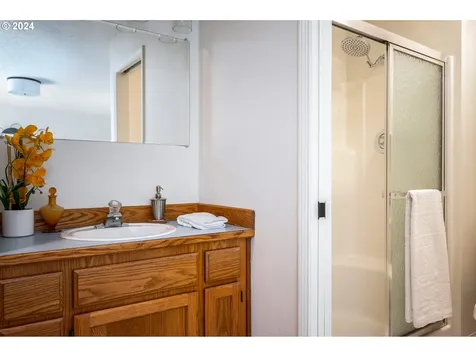 2196 SE 73rd Avenue Hillsboro OR 97123