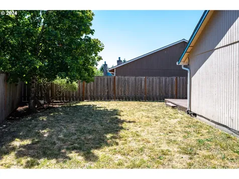2196 SE 73rd Avenue Hillsboro OR 97123