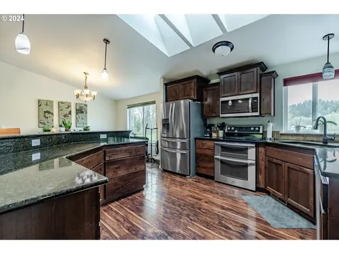 30493 Izaak Walton Road Eugene OR 97405