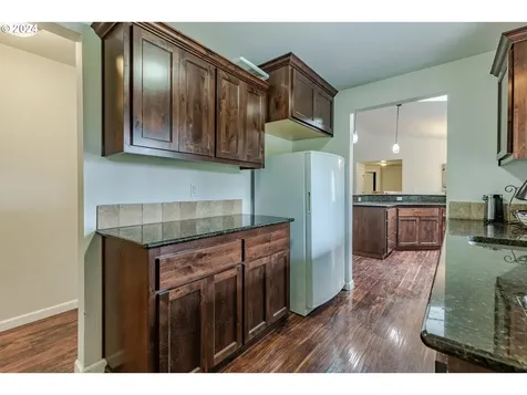 30493 Izaak Walton Road Eugene OR 97405