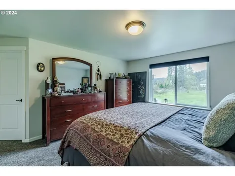 30493 Izaak Walton Road Eugene OR 97405
