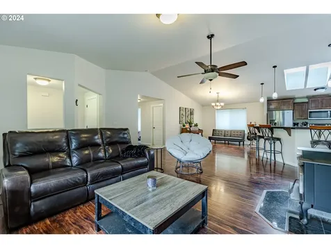 30493 Izaak Walton Road Eugene OR 97405