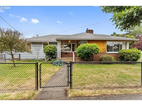 8510 SE Ash Street Portland OR 97216