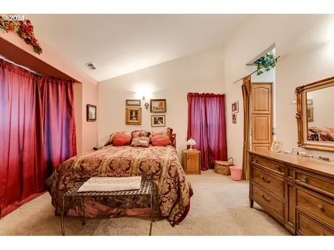 88230 Chita Loop Springfield OR 97478