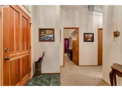 88230 Chita Loop Springfield OR 97478