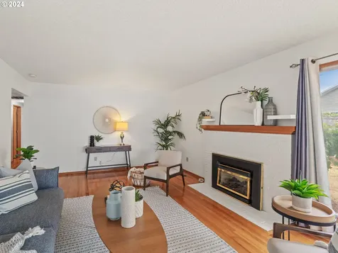 15211 NE Schuyler Court Portland OR 97230