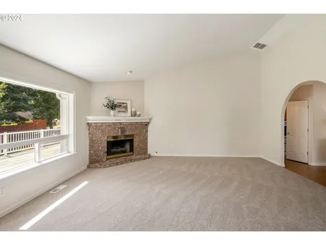 10999 Se David Court Happy Valley OR 97086