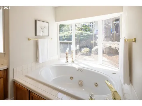 10999 Se David Court Happy Valley OR 97086
