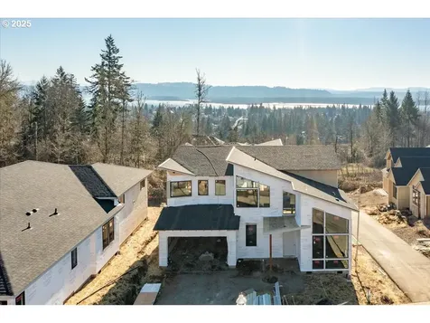 780 N V Street Washougal WA 98671