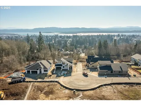 780 N V Street Washougal WA 98671