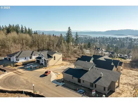 780 N V Street Washougal WA 98671
