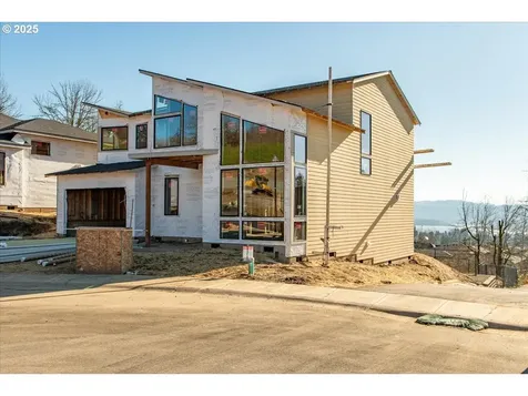 780 N V Street Washougal WA 98671