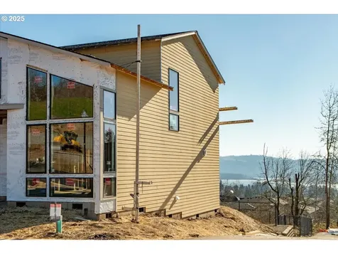 780 N V Street Washougal WA 98671