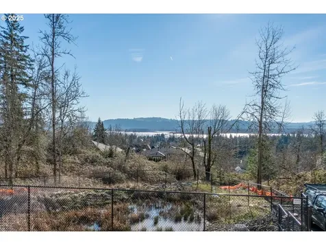 780 N V Street Washougal WA 98671