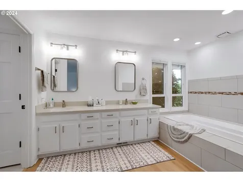 31680 SW Country View Lane Wilsonville OR 97070
