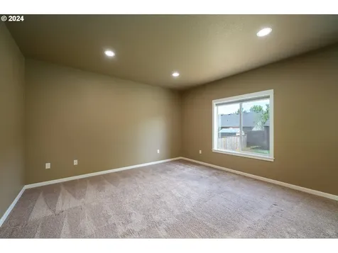 3288 Daffodil Drive Mcminnville OR 97128