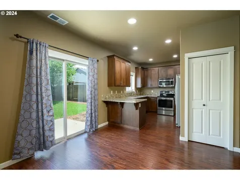 3288 Daffodil Drive Mcminnville OR 97128