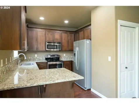 3288 Daffodil Drive Mcminnville OR 97128