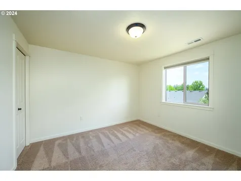 3288 Daffodil Drive Mcminnville OR 97128