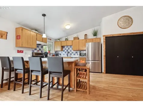 890 Nw First Falls View Road Stevenson WA 98648