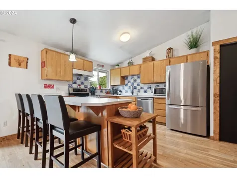 890 Nw First Falls View Road Stevenson WA 98648