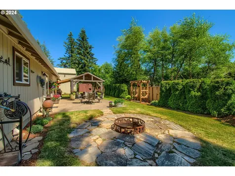 890 Nw First Falls View Road Stevenson WA 98648