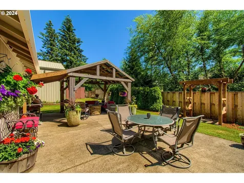 890 Nw First Falls View Road Stevenson WA 98648