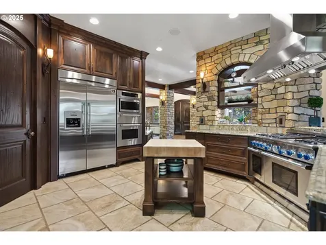 17935 S Hidden Lake Drive Oregon City OR 97045