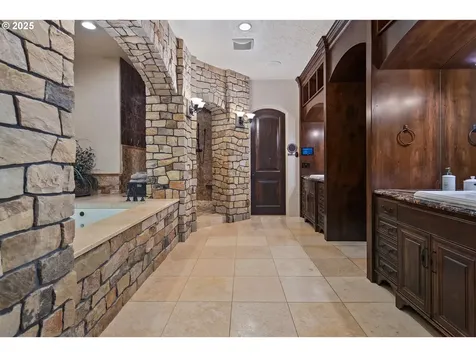 17935 S Hidden Lake Drive Oregon City OR 97045