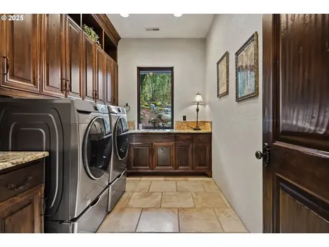17935 S Hidden Lake Drive Oregon City OR 97045