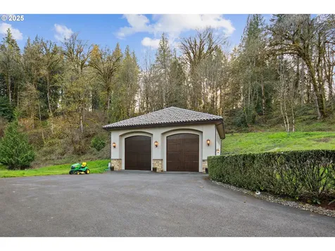 17935 S Hidden Lake Drive Oregon City OR 97045