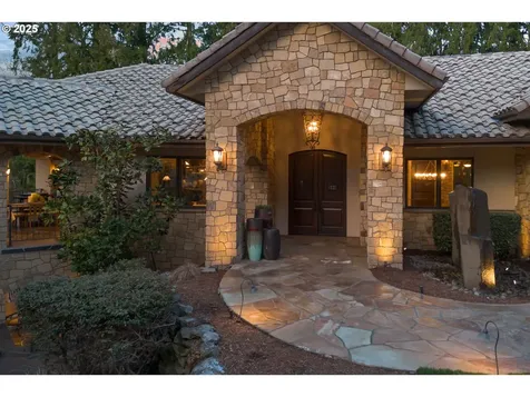 17935 S Hidden Lake Drive Oregon City OR 97045