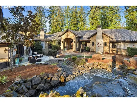17935 S Hidden Lake Drive Oregon City OR 97045
