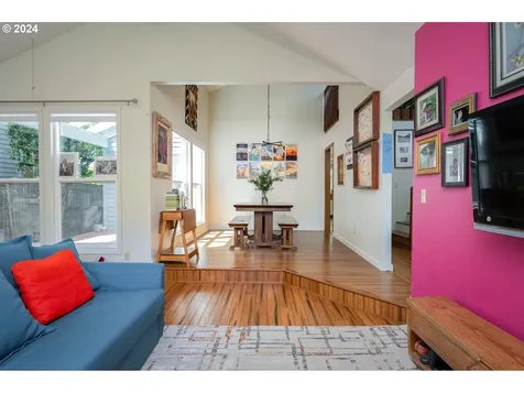 11372 Sw Lynnvale Drive Portland OR 97225