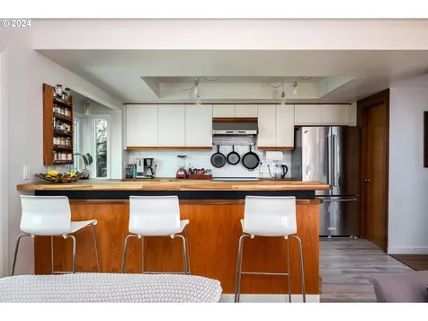 11372 Sw Lynnvale Drive Portland OR 97225