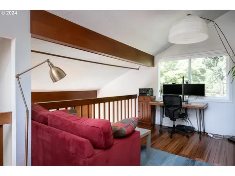 11372 Sw Lynnvale Drive Portland OR 97225