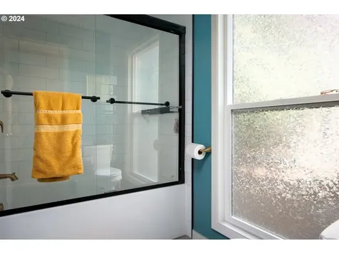 11372 Sw Lynnvale Drive Portland OR 97225