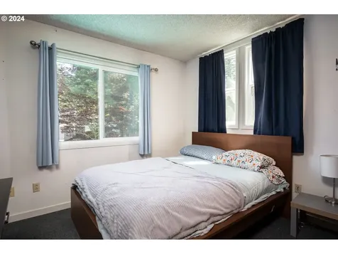 11372 Sw Lynnvale Drive Portland OR 97225