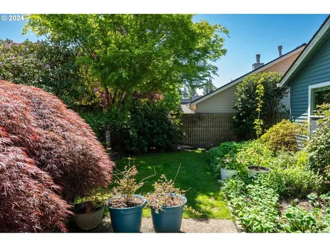 11372 Sw Lynnvale Drive Portland OR 97225