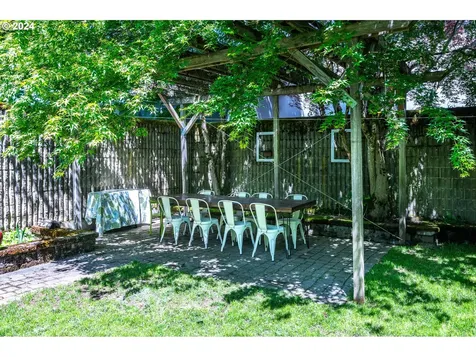 11372 Sw Lynnvale Drive Portland OR 97225