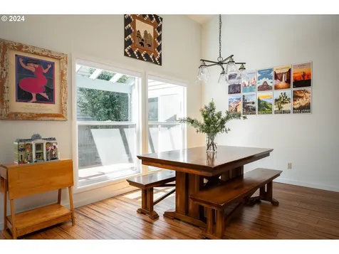 11372 Sw Lynnvale Drive Portland OR 97225
